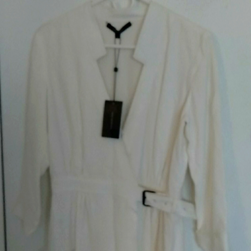 COPY - Exciting Wes Gordan White Trench Coat/Robe w. Belt *8